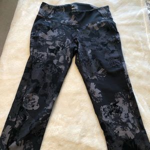 Old Navy Women’s Floral Leggings
